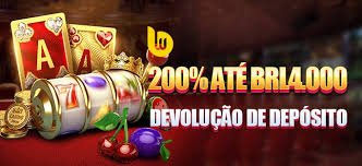 mld97 ပလက်ဖောင်း iOS Android APP မြန်မာ ကစားသမား ဖုန်းဖြင့် ကစားနေသောပုံ